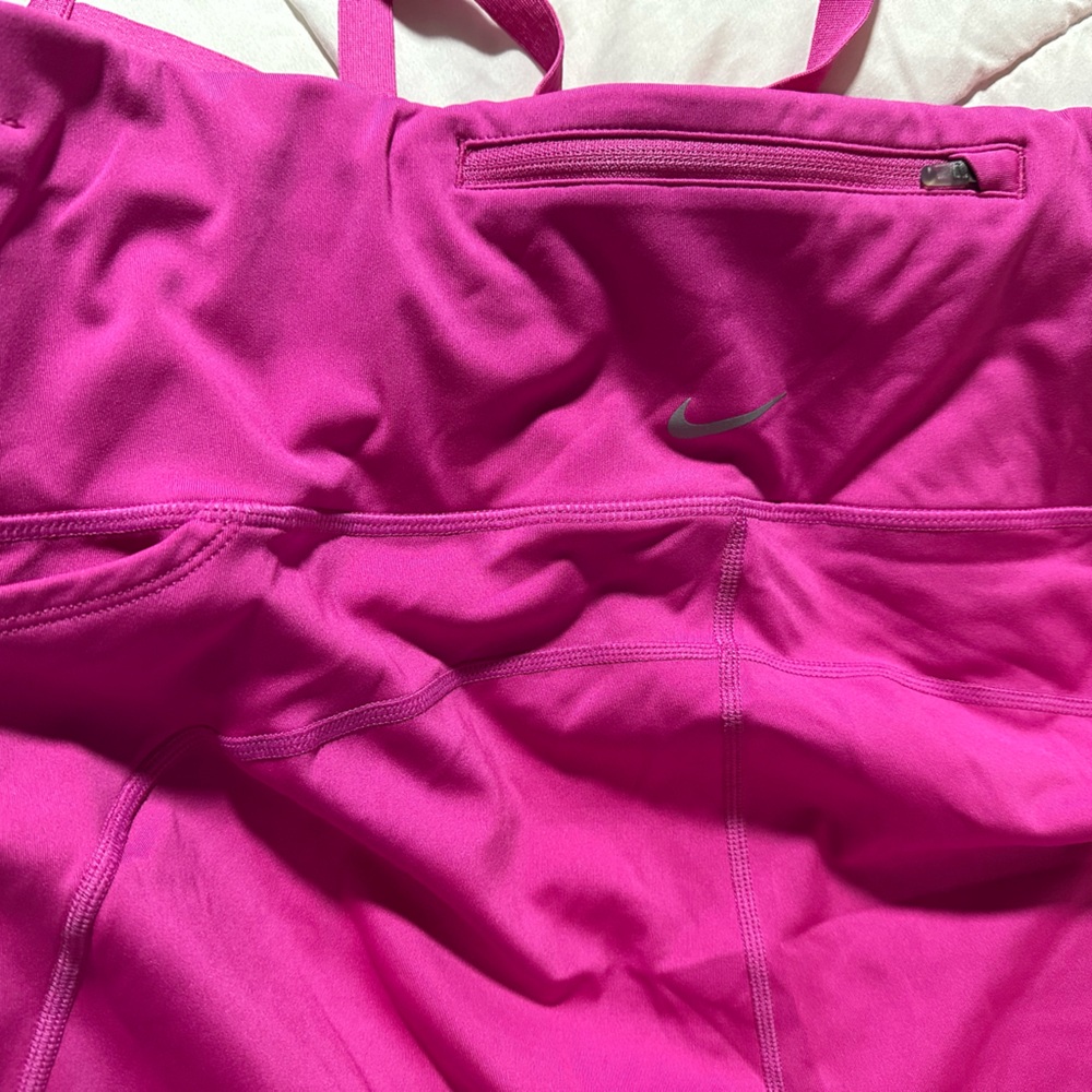 Nike Women’s Fuchsia Leggings with Blue Swoosh - Picture 4 of 4